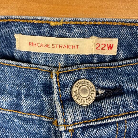 Levi's Ribcage Straight Button Fly Super‎ High Rise Jeans Size 22W - Picture 8 of 9